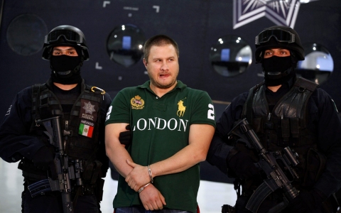 Thumbnail image for Mexico extradites alleged cartel members to US