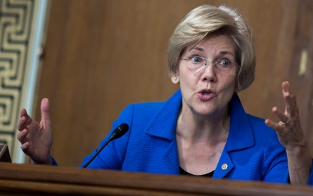 Elizabeth Warren protests sales of distressed home loans to Wall Street