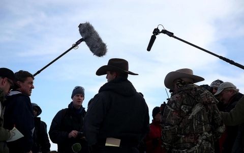 Thumbnail image for Other militia groups meet with Oregon occupiers of federal wildlife refuge