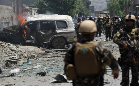 Thumbnail image for Suicide car bomber rams NATO convoy in Kabul