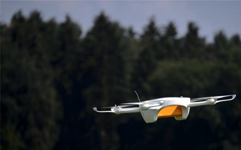 Thumbnail image for Switzerland tests mail delivery by drone