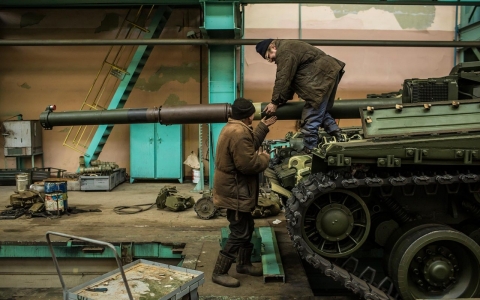 Thumbnail image for Tank factory workers decry war that pits Ukrainian against Ukrainian