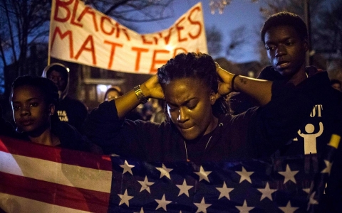 Thumbnail image for Photos: Uneasy wait in Ferguson for grand jury decision