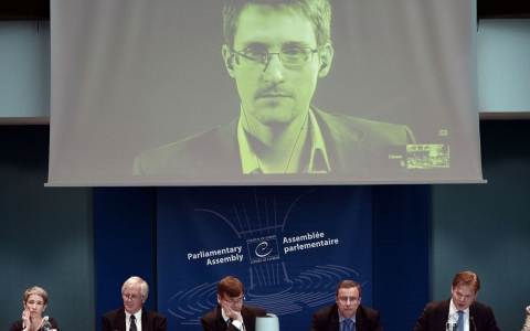 Thumbnail image for OPINION: Germany should offer political asylum to Snowden