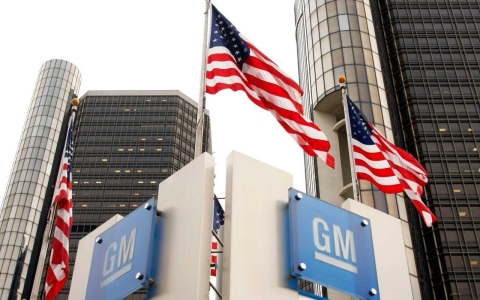 General Motors is internally investigating its handling of the recall of ignition switches linked to 13 deaths.