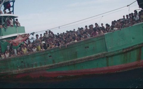 Thumbnail image for Thai navy intercepting boats carrying Rohingya refugees