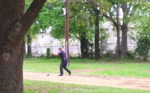 Thumbnail image for Officer who shot an unarmed man charged after video emerged