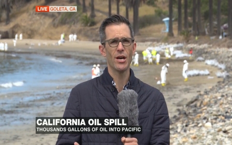 Thumbnail image for California oil spill causing great harm to beaches and animals