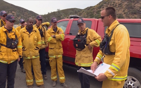 Thumbnail image for Thousands now battling 27 major wildfires in California