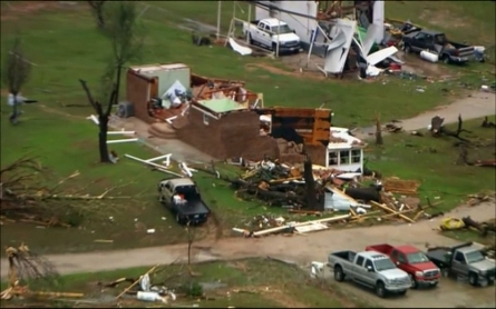 Tornado causes severe damage in Texas