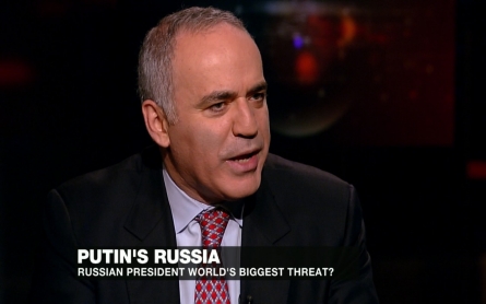 Garry Kasparov on Putin and comparing him to Hitler